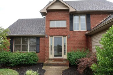 847 Isaac Shelby Cir E, Frankfort, KY 40601 - photo 3