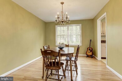 1515 Springlake Way S, Sykesville, MD 21784 - photo 5