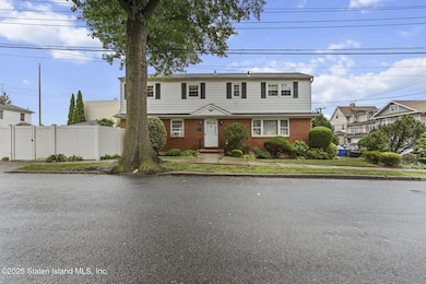 76 Jefferson St Front Prereal