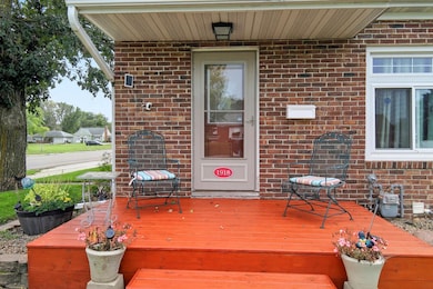 1918 7th Ave NE, Austin, MN 55912 - photo 3