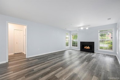 28139 Carlton Way Dr, Novi, MI 48377 - photo 4