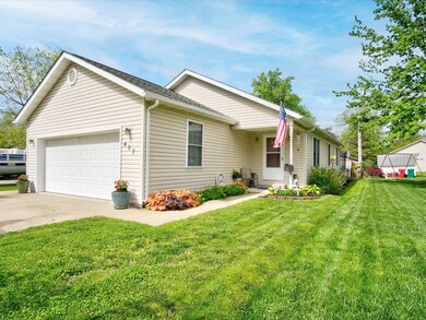 407 N Monroe St, Freeburg, IL 62243 - photo 2