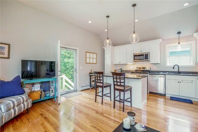 18 Weaver Ave, Newport, RI 02840 - photo 2