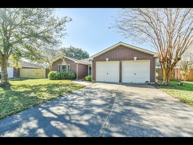 3425 Stevenwood Ln, Alvin, TX 77511 - photo 2