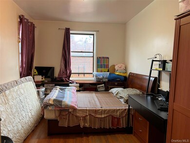 40-35 Ithaca St unit 3D, Elmhurst, NY 11373 - photo 7
