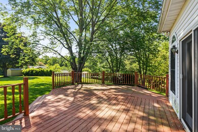 519 Tanglewood Dr, Sykesville, MD 21784 - photo 4