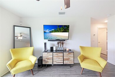 258 Lisette St, Fort Myers, FL 33913 - photo 5