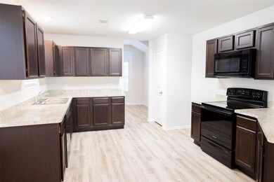 3306 Sonoma Trail, Ennis, TX 75119 - photo 5