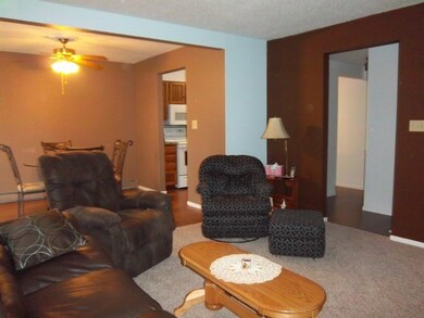 Living Room<|><|>