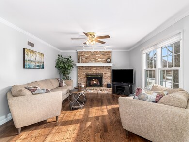 2168 Riverlea Cir, Naperville, IL 60565 - photo 6