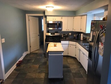 429 Allen St, Ionia, MI 48846 - photo 4