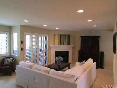 Living Room/Fireplace