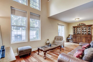 1938 Town Dr, Naperville, IL 60565 - photo 4