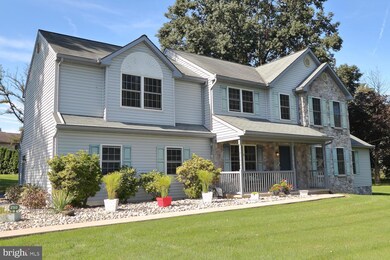 250 Park Ave, Mount Joy, PA 17552 - photo 2