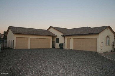 5-car Garage