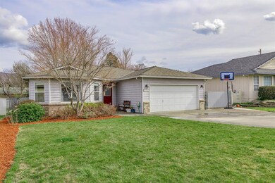 1336 N Modoc Ave, Medford, OR 97504 - photo 2