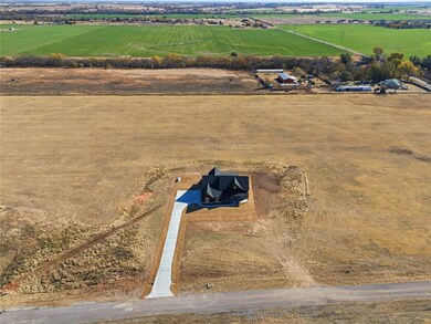 977 Rylee Ln, Tuttle, OK 73089 - photo 3