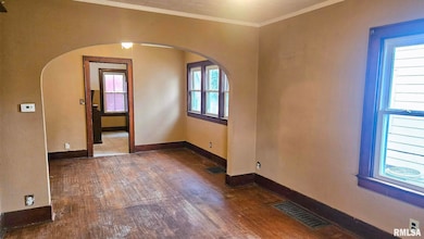 649 Dean Ct, Canton, IL 61520 - photo 3