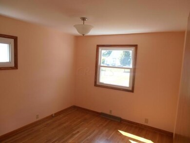 128 N 26th 012