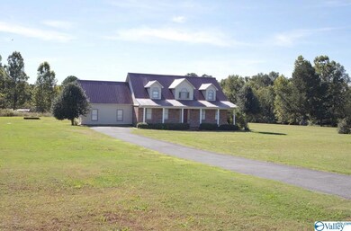 630 John Sutton Rd, Grant, AL 35747 - photo 2