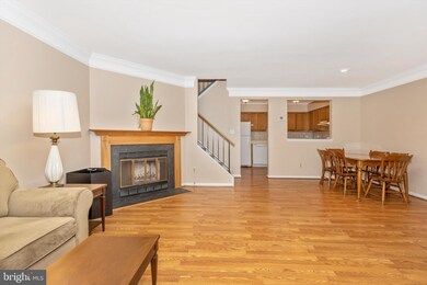 20154 Locustdale Dr, Germantown, MD 20876 - photo 5