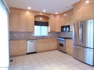 6 Rippowam Rd unit B, Cos Cob, CT 06807 - photo 6