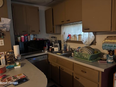 14 Helen St, Shamokin Dam, PA 17876 - photo 7