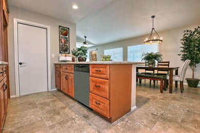 11432 S Bannock St Phoenix AZ-large-006-