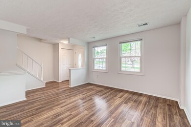 8351 Rocky Forge Ct, Springfield, VA 22153 - photo 3