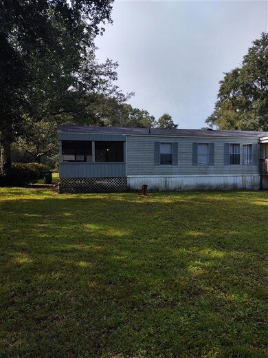 137 Oakland Dr, Crawfordville, FL 32327 - photo 2