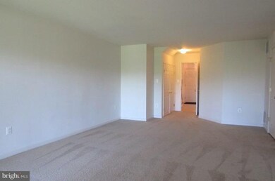 2527 Emerson Dr, Frederick, MD 21702 - photo 4