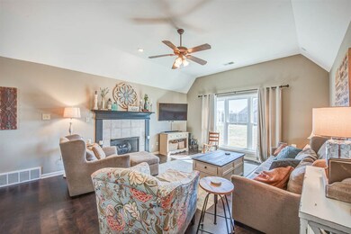 135 Countrywood Ln, Oakland, TN 38060 - photo 4