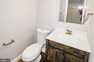 2808 Schubert Dr, Silver Spring, MD 20904 - photo 7