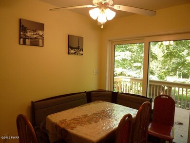 124 Penn Ct, Dingmans Ferry, PA 18328 - photo 4