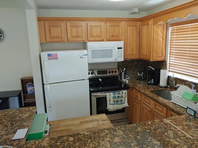 45 Windsor C, West Palm Beach, FL 33417 - photo 6