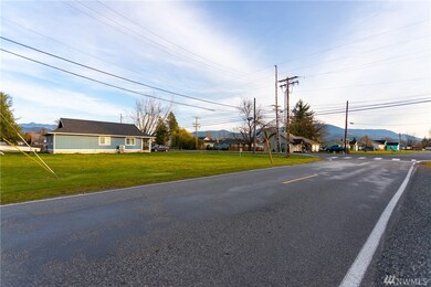208 Front St, Sumas, WA 98295 - photo 6