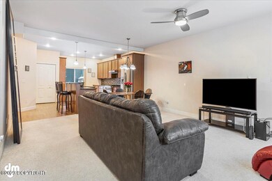 06-Living Room_ELI06632