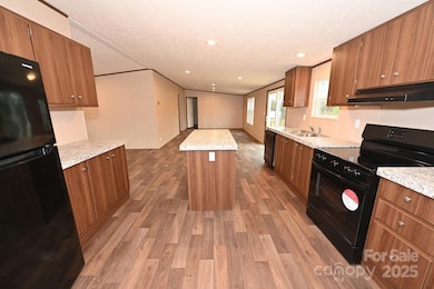 3325 37th Ave NE, Hickory, NC 28601 - photo 7