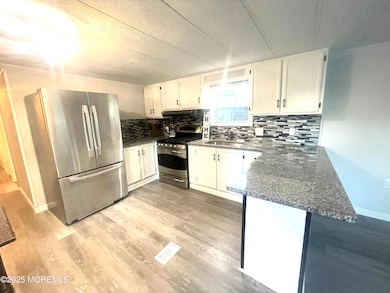 51 Sams Trailer Ct, Hazlet, NJ 07730 - photo 6