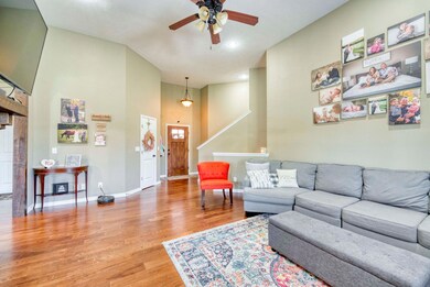 811 E Roubidoux St, Nixa, MO 65714 - photo 5