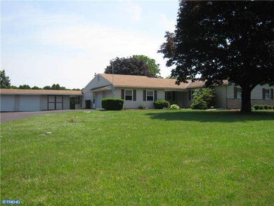 5 S Valley View Rd, Line Lexington, PA 18932 - photo 2