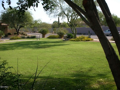 8217 E Mohawk Ln, Scottsdale, AZ 85255 - photo 2
