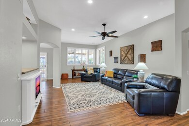 14458 W Wagon Wheel Dr-11