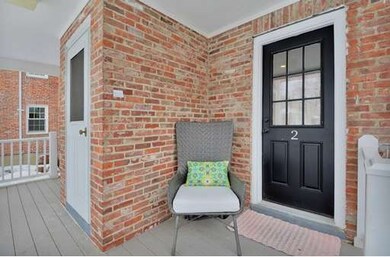 35 Hammond Pond Pkwy unit 2, Chestnut Hill, MA 02467 - photo 3