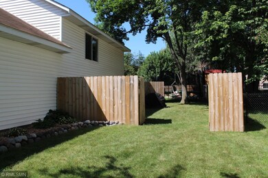 Wide fence door opening to accomodate a vehicle-ni