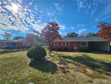 304 Durant Dr, Fayetteville, NC 28304 - photo 2