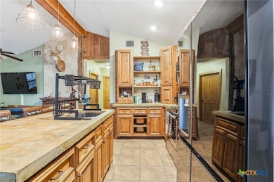 340 Rio Oak Rd, Lakehills, TX 78063 - photo 3