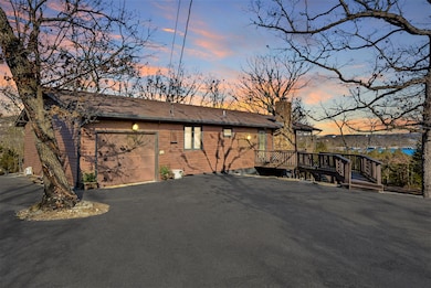 572 Fox Fire Knoll Dr, Kimberling City, MO 65686 - photo 2