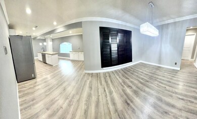 7713 Yoe St, Houston, TX 77016 - photo 4