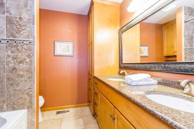 2082 Dorval Dr, Naperville, IL 60565 - photo 6